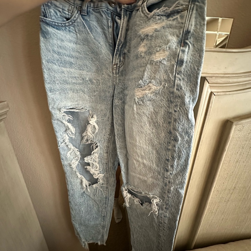 American Eagle Outfitters Ripped Light Blue Jeans